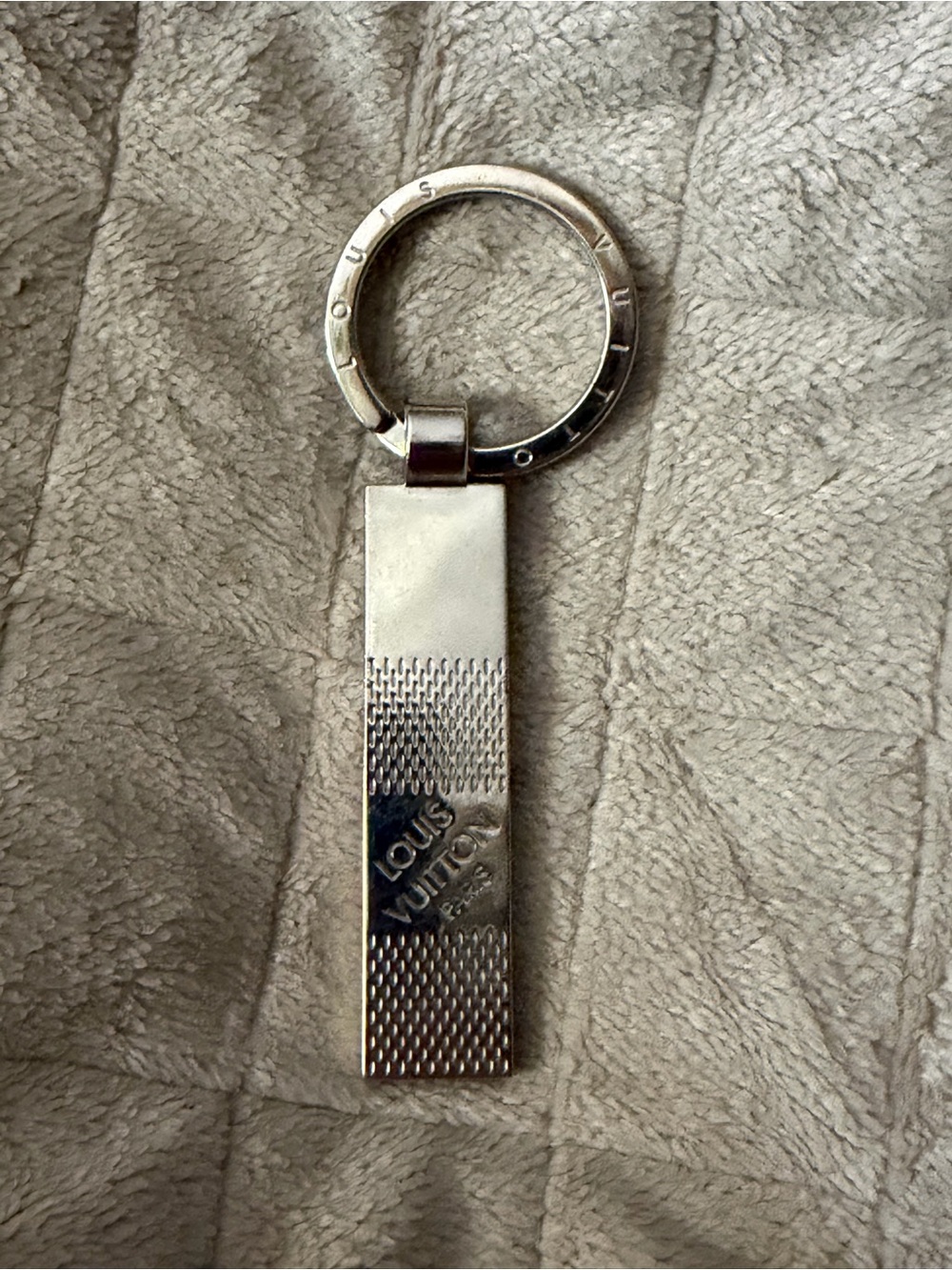 Louis Vuitton Silver Rectangular Mesh Pendant Keyring